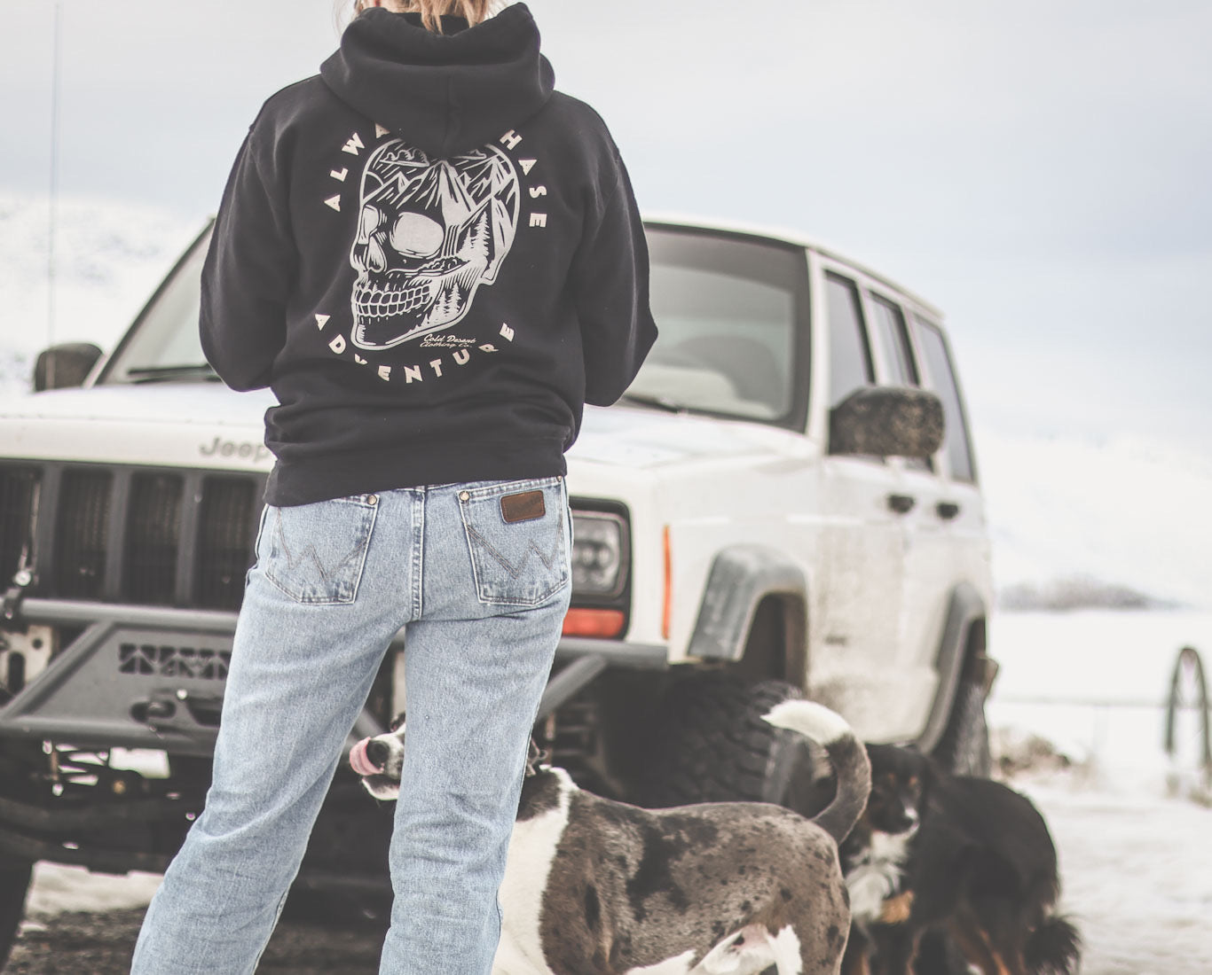 Sawtooth Adventure Unisex Mid-Weight Hoodie